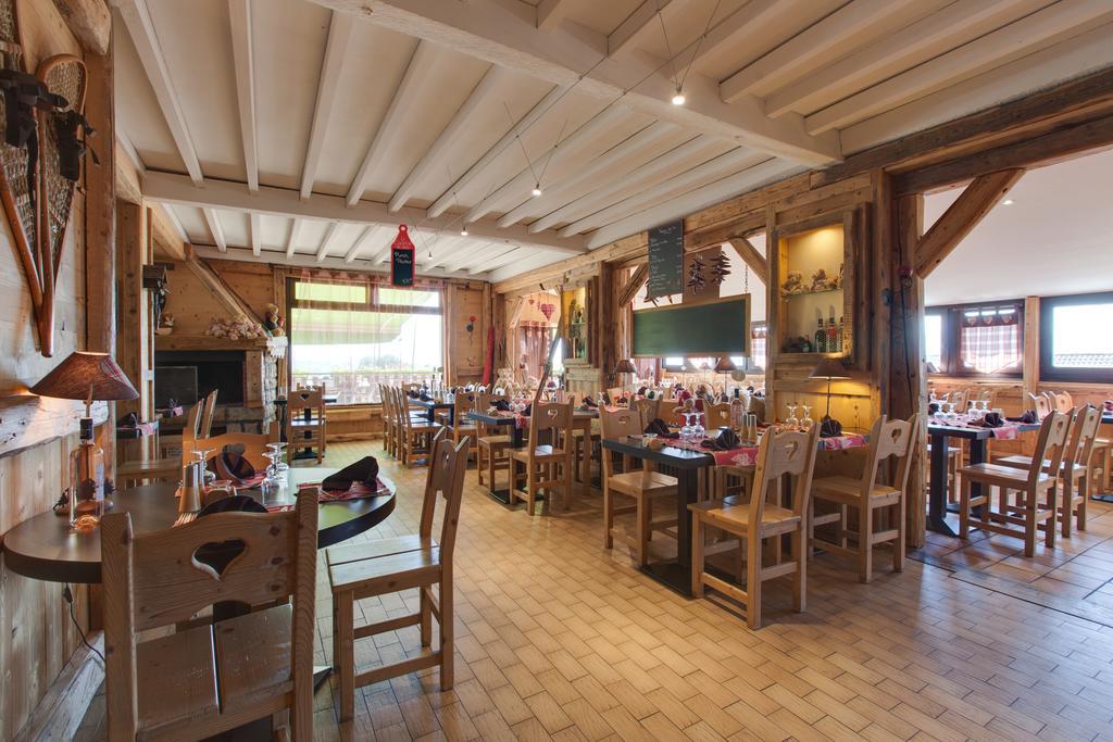 Logis Le Pont De Champ Otel Beaucroissant Dış mekan fotoğraf