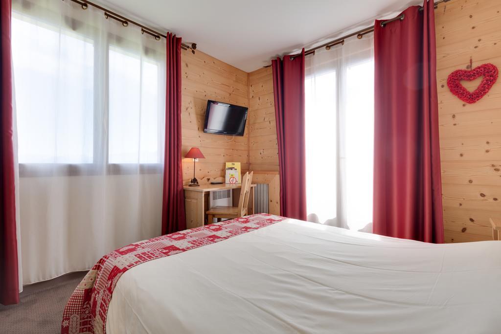Logis Le Pont De Champ Otel Beaucroissant Dış mekan fotoğraf