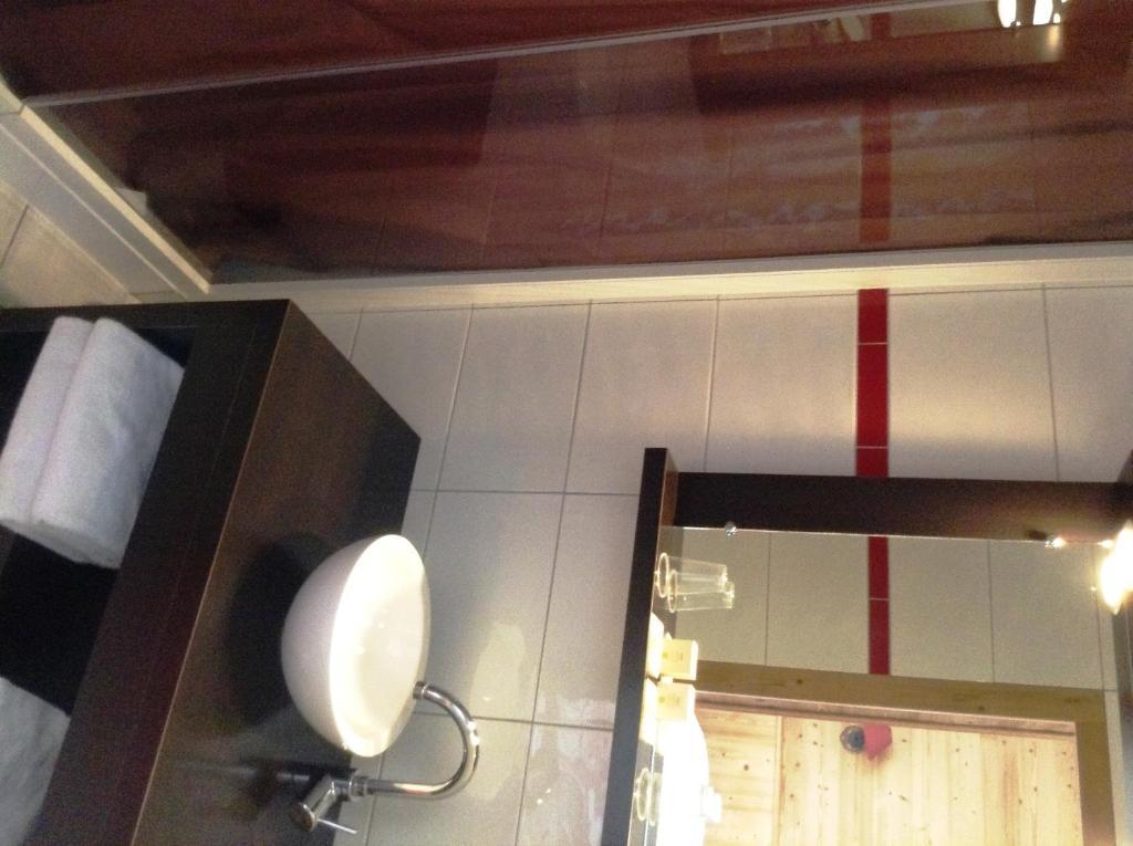 Logis Le Pont De Champ Otel Beaucroissant Oda fotoğraf