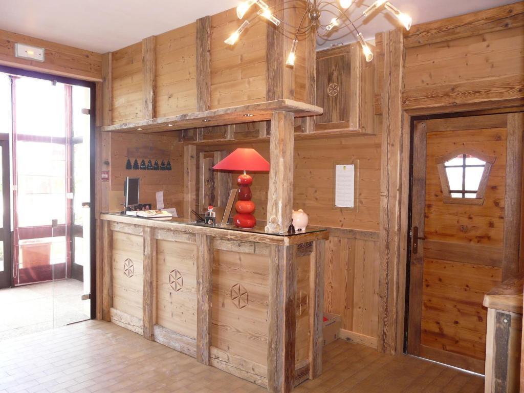 Logis Le Pont De Champ Otel Beaucroissant Dış mekan fotoğraf